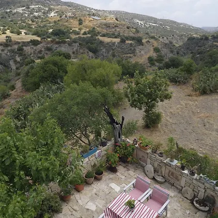 Holiday home Makryiannis House Asgata