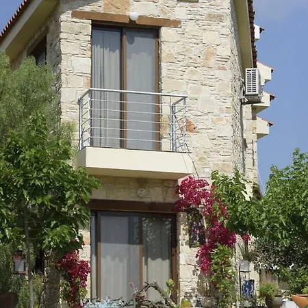 Makryiannis House *