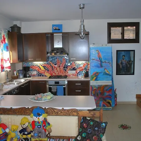 Makryiannis House Holiday home *